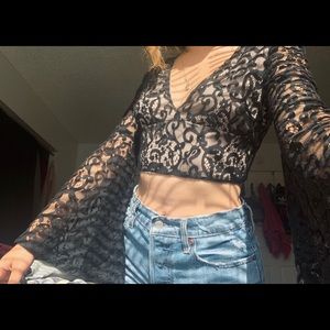 Cropped long sleeve laced top